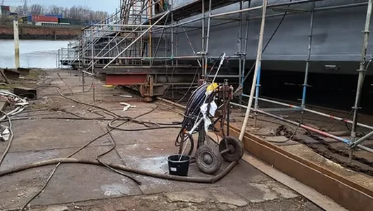 dock-cleaning